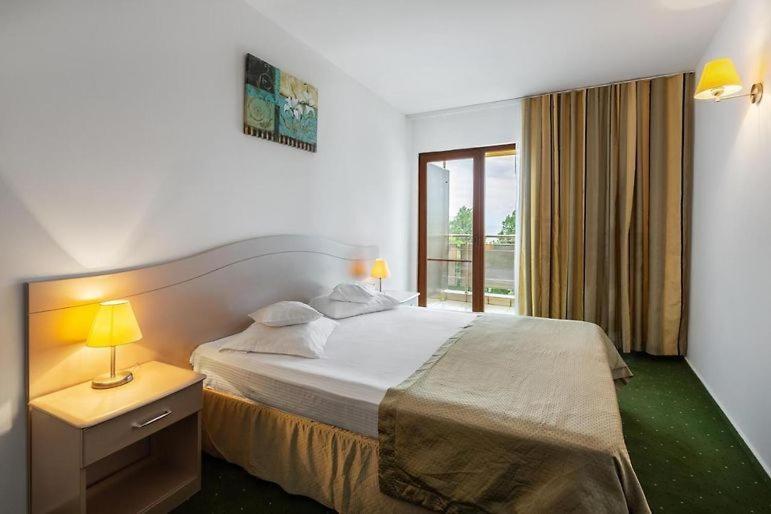Bran Brad Bega By Steaua De Mare Hotel Eforie Nord Exterior photo